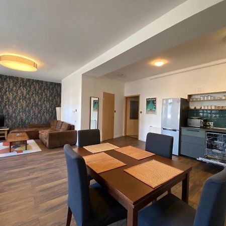2 Bedroom 107 M2 Loft With Balcony Budapest Exterior foto