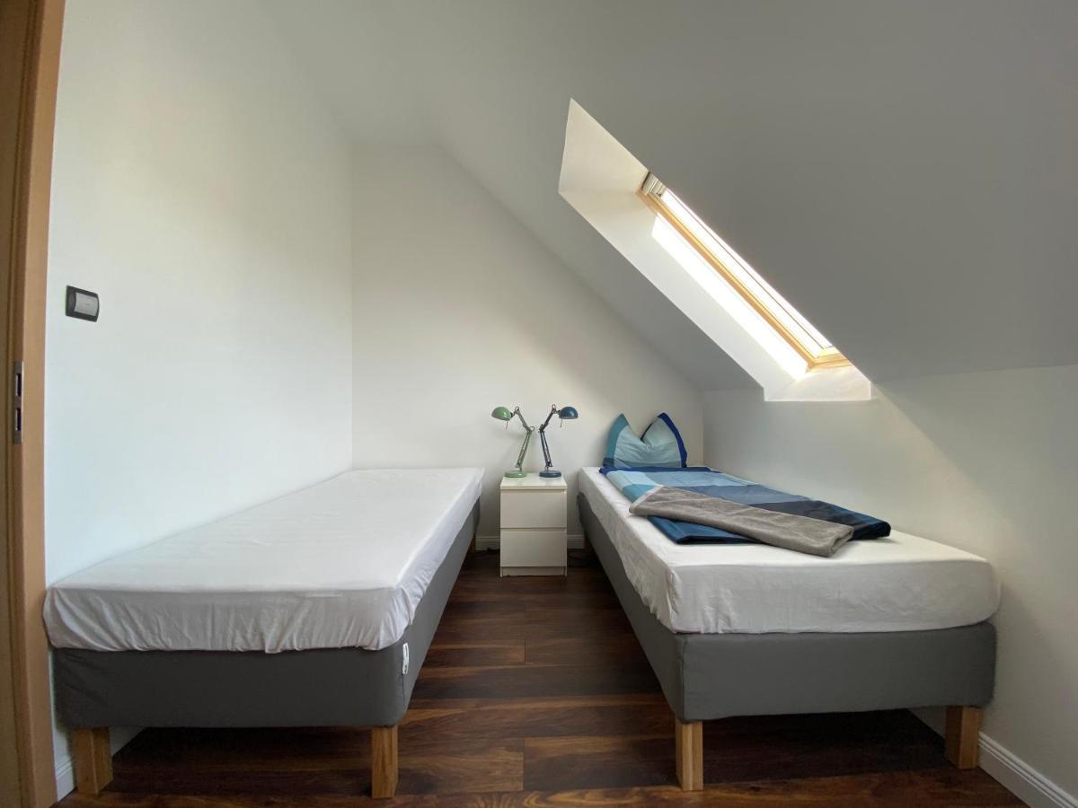 2 Bedroom 107 M2 Loft With Balcony Budapest Exterior foto